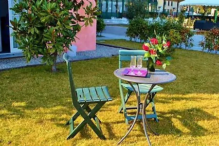 Sleeps 4 Pool Wifi Lejlighed Meina