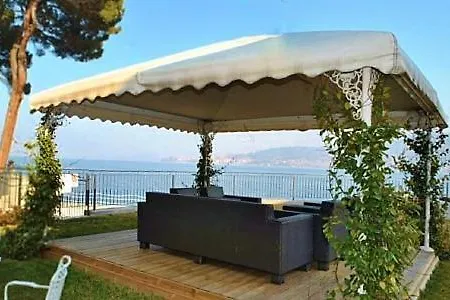 Apartment Sleeps 4 Pool Wifi *